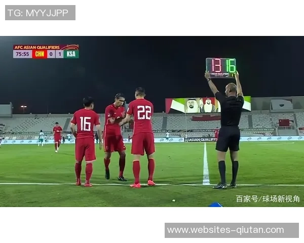 巴塞罗那与乌拉圭国家队的精彩对决引发球迷热议与期待